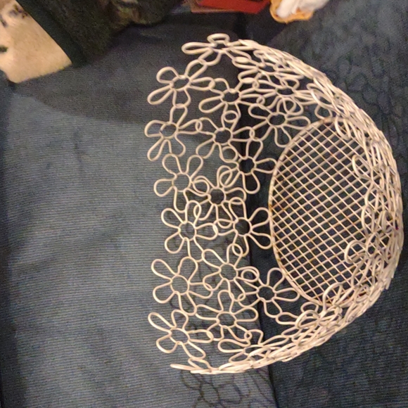 Basko - Picture 2 of 3